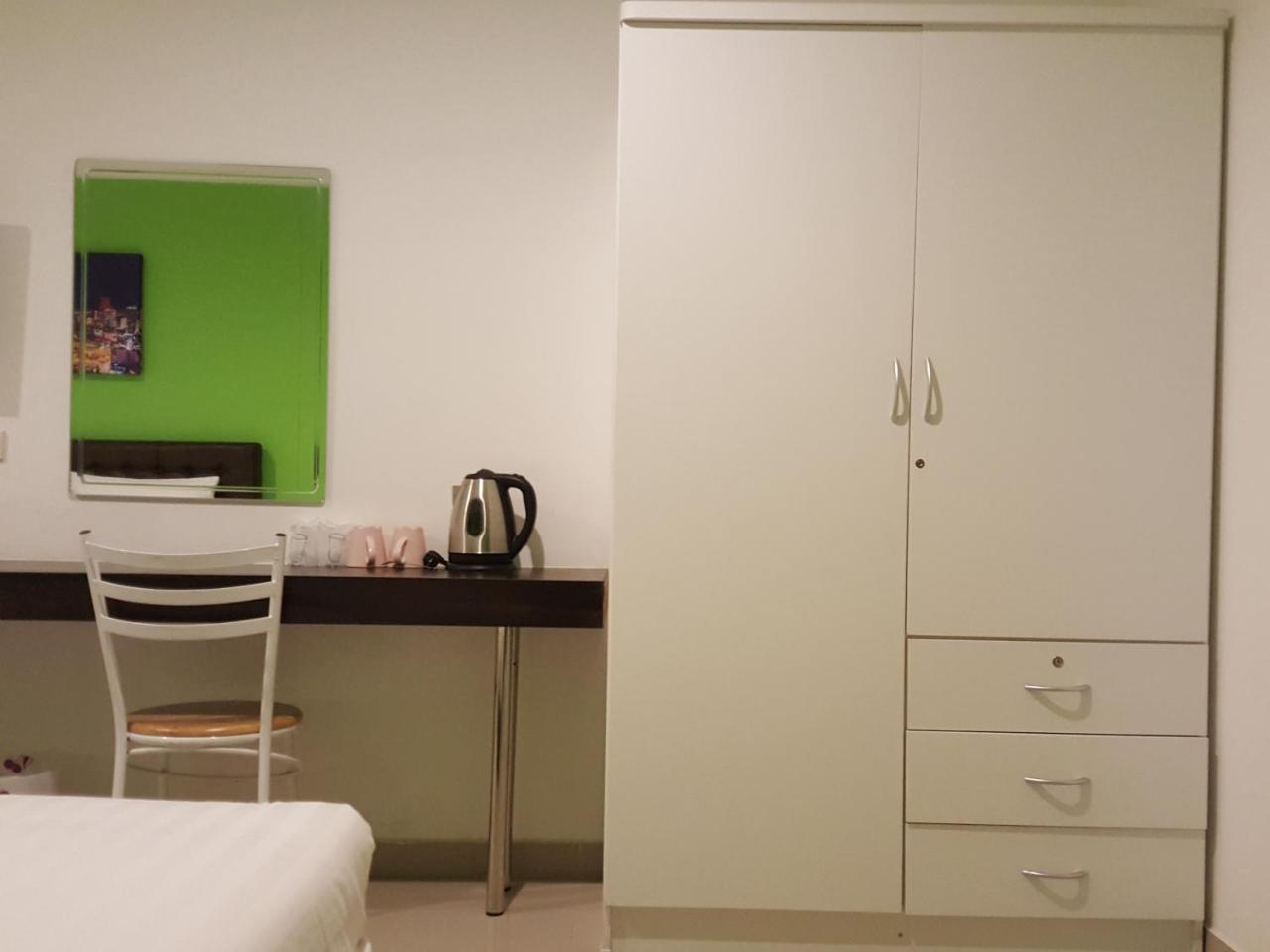 2Bedtel Hotel Банкок Екстериор снимка